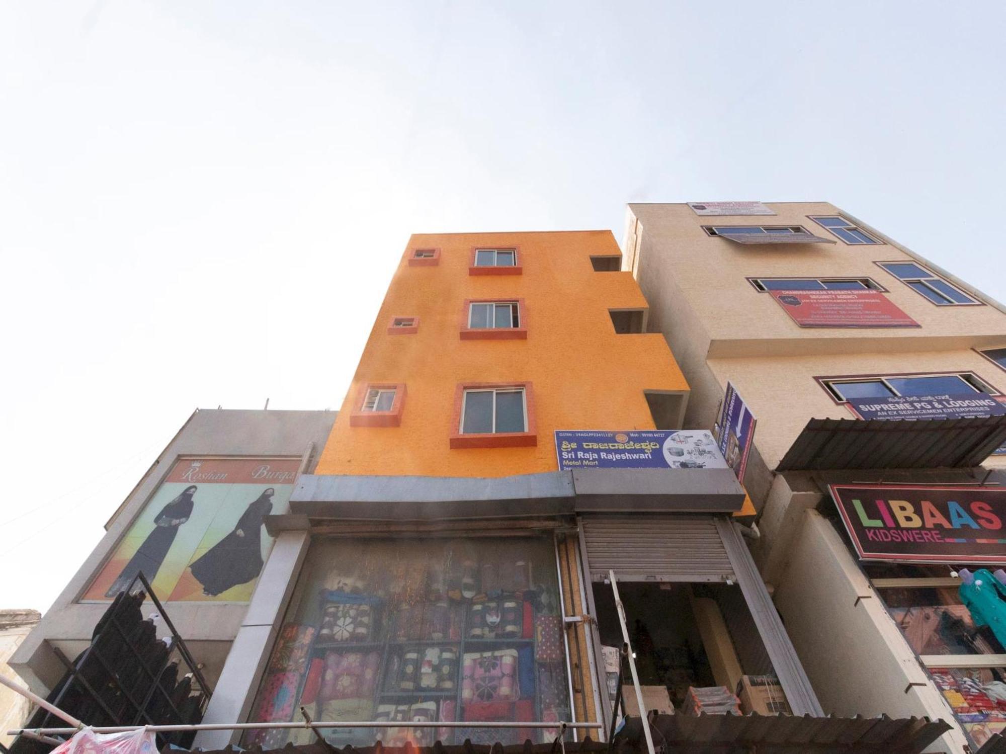 Spot On Ssr Lodging And Boarding Hotel Bangalore Exterior photo